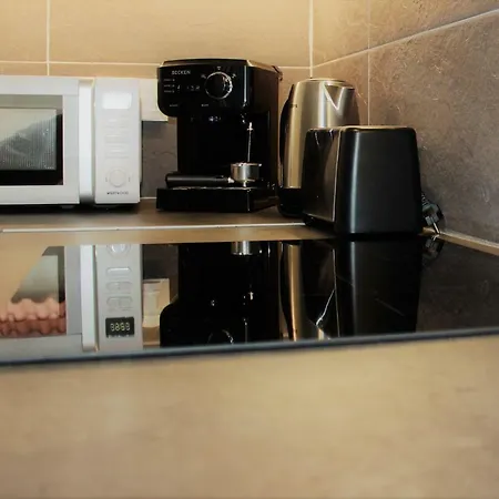 3bdr House - Perfect Location In