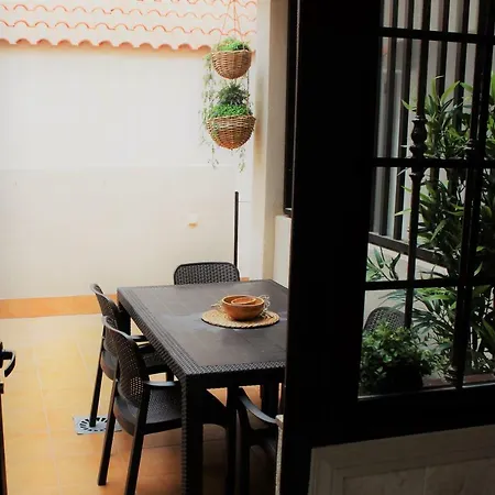 3bdr House - Perfect Location In